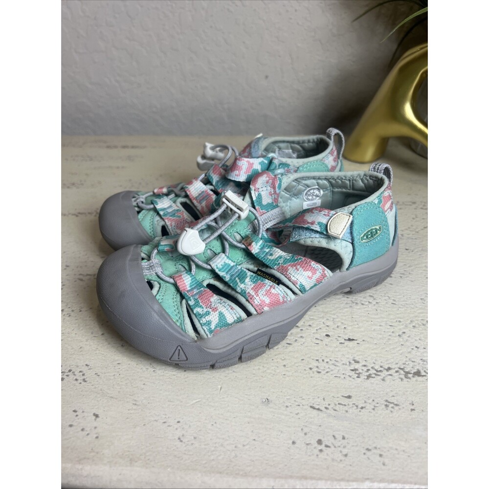 KEEN Newport H2 1026276 Camo/Pink Icing Sandal Shoes Girls Kid's Size 1 - Picture 4 of 13